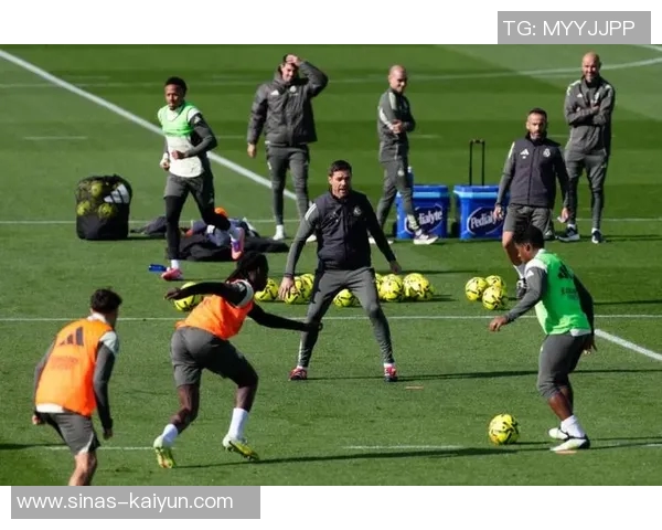 阿斯：阿隆索准备轮换首发，塞瓦略斯和罗德里戈将迎来机会